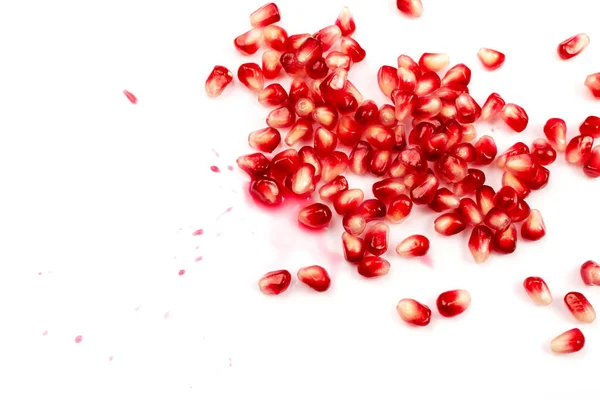 Semillas Granada Dispersas Aisladas Sobre Fondo Blanco Red Punica Granatum —  Fotos de Stock