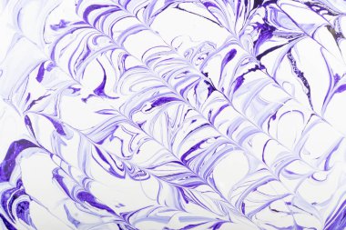 Sıvı mermer boya dokusu. Moda tasarımı, mor, menekşe rengi difüzyonu için pastel girdaplı akrilik desenler