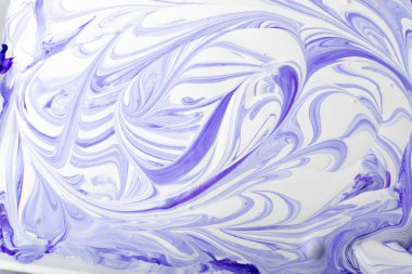 Sıvı mermer boya dokusu. Moda tasarımı, mor, menekşe rengi difüzyonu için pastel girdaplı akrilik desenler