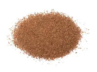 Izgara çikolata izole. Ezilmiş çikolata parçacıkları, kırıntı yığınları, gevrek yığınları, tatlı için kakao parçacıkları beyaz arka plan görünümlü süslemeler