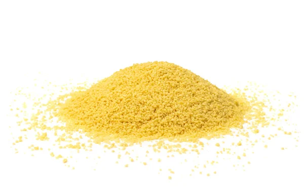 Gramada Cuscus Izolata Perne Uscate Kuskus Brut Granule Cous Sau — Fotografie, imagine de stoc