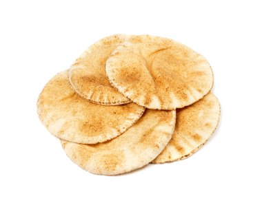 Wheaten Pita Düz Ekmek Yığını izole edildi. Aynı zamanda Pita Ekmeği, Chapati, Naan, Tortilla Yığını olarak da bilinir.