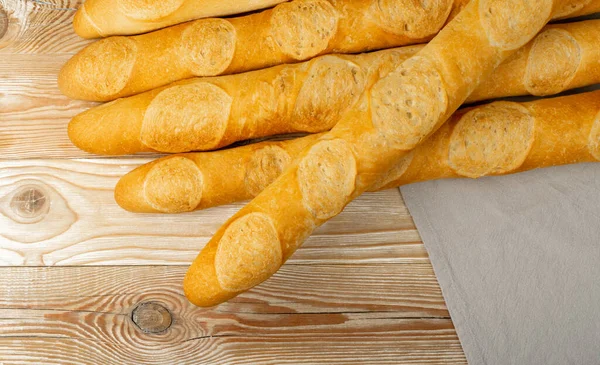 Francês Baguete Pilha Vista Superior Pão Longo Cinco Pães Cereais — Fotografia de Stock