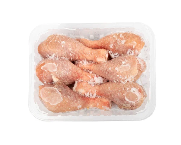 Roh Gefrorene Hühnertrommeln Einem Plastikbehälter Isoliert Frisch Geeiste Hühnerkeulen Drumsticks — Stockfoto