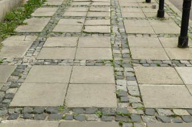 Modern asfaltlı yol dokusu, yeni kaldırım deseni, patika duvar kağıdı, mermer tuğla yol, granit fayanslar üst görünümü olan yürüme yolu