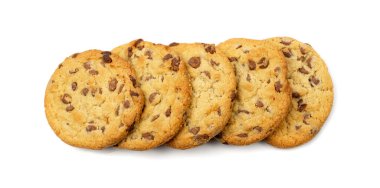 Basit kurabiye izole edildi. Yulaf ezmesi şekeri ısırılmış kurabiyeler, çikolata parçalı bisküviler. Yuvarlak bisküvi üst görünümü