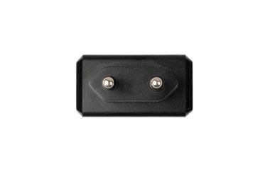 Usb şarj aleti izole edildi. Siyah europlug, beyaz arkaplanda yeni akıllı telefon AC şarj prizi