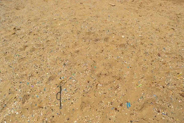 Microplastics Sand Beach Micro Plastics Garbage Tiny Trash Pieces Microplastic — Zdjęcie stockowe