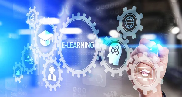 E-learning, Educación en línea, estudio de Internet. Concepto de negocio, tecnología y desarrollo personal en pantalla virtual. —  Fotos de Stock