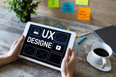 UX Tasarım. Kullanıcı deneyimi tasarımcısı, Web ve uygulama geliştirme. İnternet ve teknoloji kavramı.