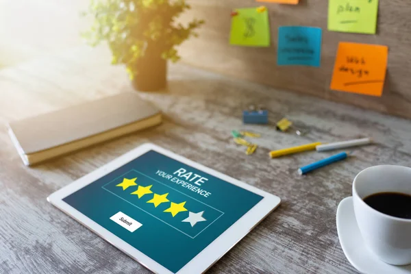 Bewerten Sie Kundenerfahrung Bewertung. Service und Kundenzufriedenheit. Fünf Sterne. Business Internet und Technologie-Konzept. — Stockfoto