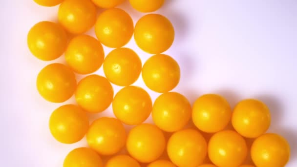 Vitaminas Cerca Gránulos Redondos Amarillos Vitamina Girar Cerca — Vídeo de stock