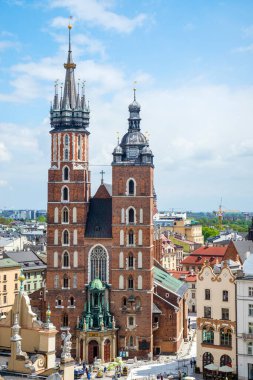 Polonya, Krakow 'daki St. Mary' s Gotik Kilisesi 'ne bakın..
