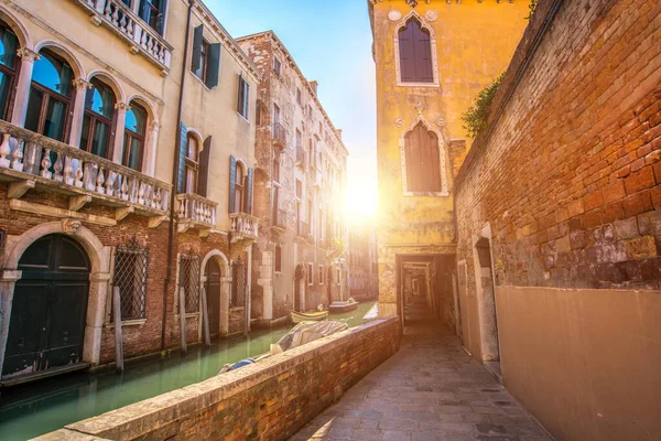 Italia Venecia Puesta Sol Sobre Los Hermosos Canales Venecia Una — Foto de Stock
