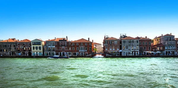 Traditionellt Italienskt Hus Venedig Utsikten Från Havet Kursivering — Stockfoto