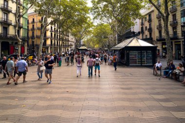 İspanya Barselona Eylül 2017. Las Ramblas 'lar. Barcelona 'nın en popüler caddesi..