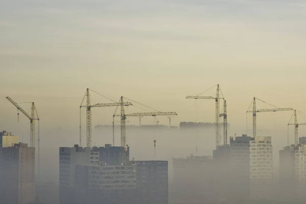 Gru Cantiere Contro Cielo Blu Mattino — Foto Stock