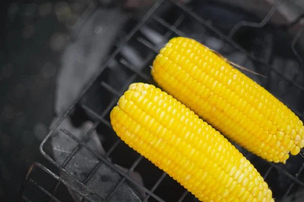 Кукуруза Поджаривается Плите Еды — стоковое фото