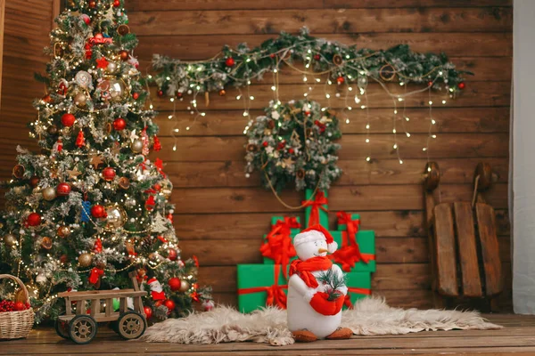 Boże Narodzenie Domu Pokój Choinką Świąteczne Oświetlenie Bokeh Ozdobione Girlandy — Zdjęcie stockowe