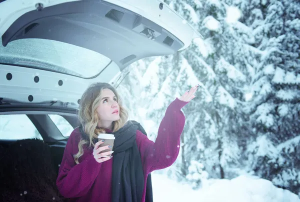 Young European Woman Cup Coffee Red Sweater Car Winter Street — Stock Photo, Image