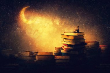 Yıldızlı gece gökyüzünün altında bir yığın kitabın üzerinde oturan bir çocuğun harika bir hilal şeklinde göründüğü harika bir resim. Sihirli rüyalar diyarı macera sahnesi. Okuyucu masal dünyasına dalıyor 