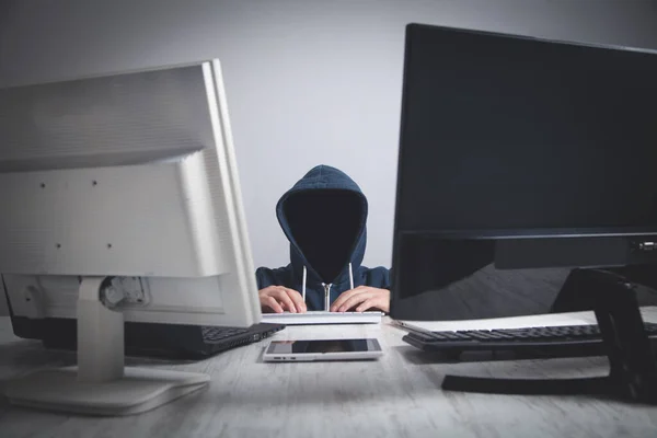 Hacker Stealing Information Office Computer — Stock Photo, Image