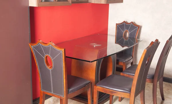 Μοντέρνο Εσωτερικό Κουζίνας Καρέκλες Και Τραπέζι — Φωτογραφία Αρχείου