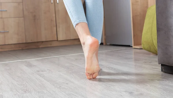 Female Feet Walking Floor Home — Stock Photo, Image