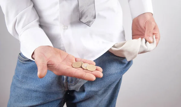 Άντρας Άδεια Τσέπη Που Δείχνει Νομίσματα — Φωτογραφία Αρχείου