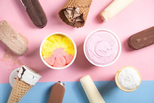 Ice Cream Waffle Cone Strawberry Vanilla Chocolate — Stock Photo, Image