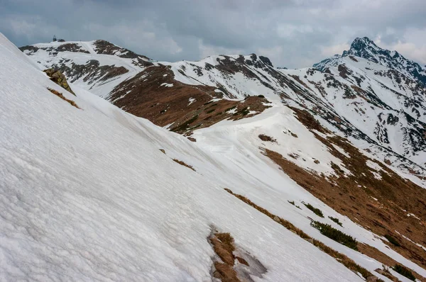 Dağ Sırtında Kar Buz Tatra Dağları — Stok fotoğraf