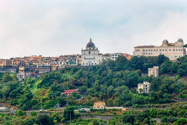 Castel Gandolfo Stad Skyline Met Beroemde Koepel Van Kerk Van — Stockfoto