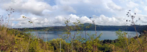 Gran Vista Angular Del Lago Albano Castel Gandolfo Lago Volcánico — Foto de Stock