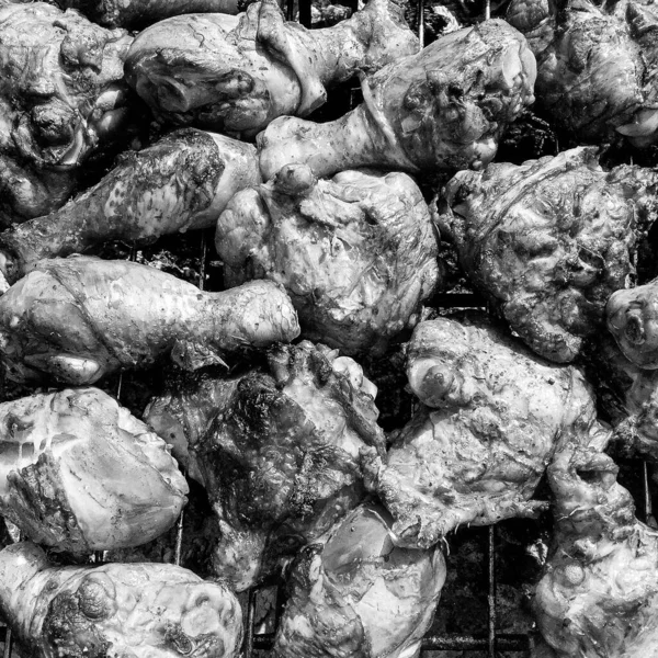 Fotografie Zum Thema Schöne Gegrillte Hühnerfleisch Auf Kohlenbecken Bereit Zum — Stockfoto