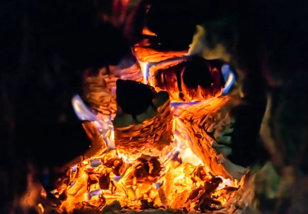 Hermosa Chimenea Antigua Con Fuego Llama Para Calefacción Sala Edificio —  Fotos de Stock