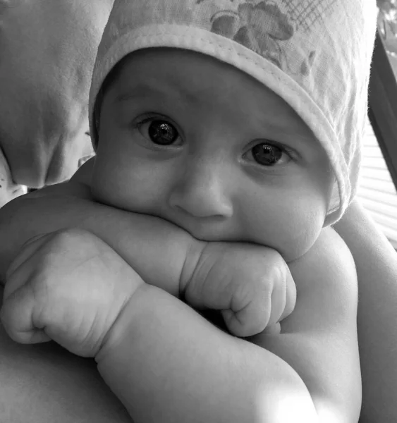 Beau Bébé Garçon Avec Chapeau Enfant Posant Photographe Pour Photo — Photo