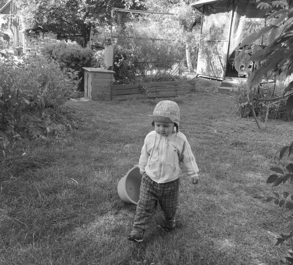 Beau Bébé Garçon Avec Visage Enfant Posant Photographe Pour Photo — Photo