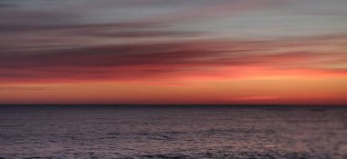 Portekiz, güzel turuncu gün batımı, deniz, okyanus suyu 