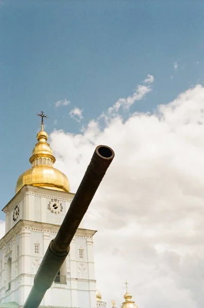 Ukraine Kyiv Church Tank — Fotografie, imagine de stoc