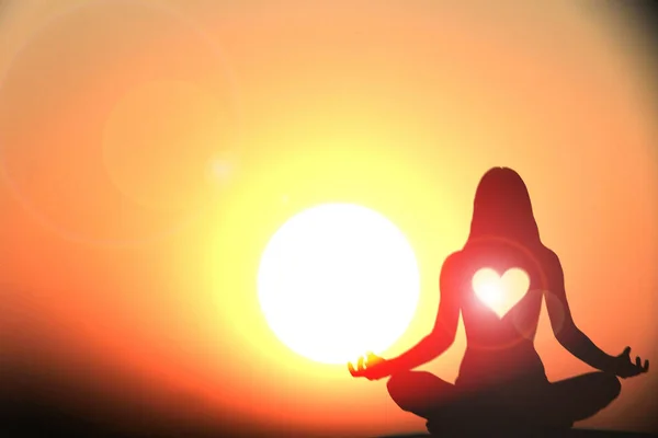 Silhouette Girl Lotus Pose Sunset Background State Trance Deep Meditation — Stock Photo, Image