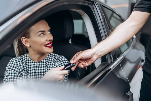 Satisfied Smiled Female Buyer Sitting Her New Car She Smiling —  Fotos de Stock