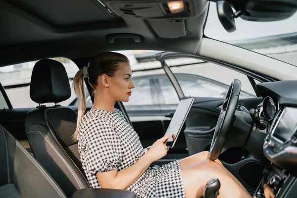 Beautiful Young Woman Working Used Car Seller She Using Digital —  Fotos de Stock