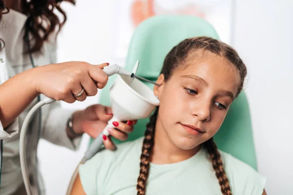 Otolaryngologist Doing Ear Irrigation Earwax Removal Beautiful Teenage Girl Modern — Fotografia de Stock