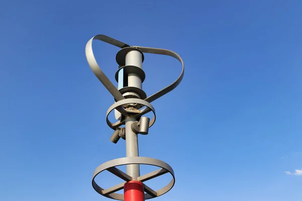 Karsiyaka 'nın sahil şeridinde rüzgar yükseldi, İzmir