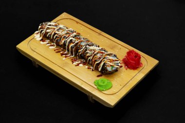 Hot Salmon roll with fresh salmon, cream cheese and cucumber