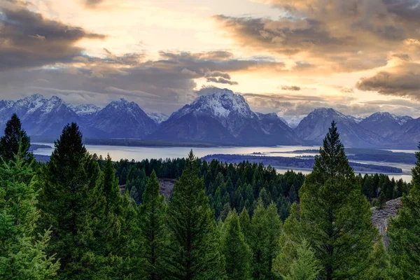 Colores Otoño Parque Nacional Yellowstone Idaho Wyoming Bisonte Géiseres Montañas — Foto de Stock