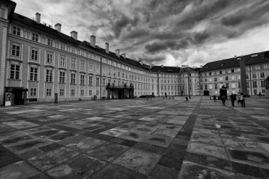 Çek Cumhuriyeti 'nin Prag bölgesinde ve çevresinde kaleler, köprüler, mimari ve binalar, şehirler ve kasabalar