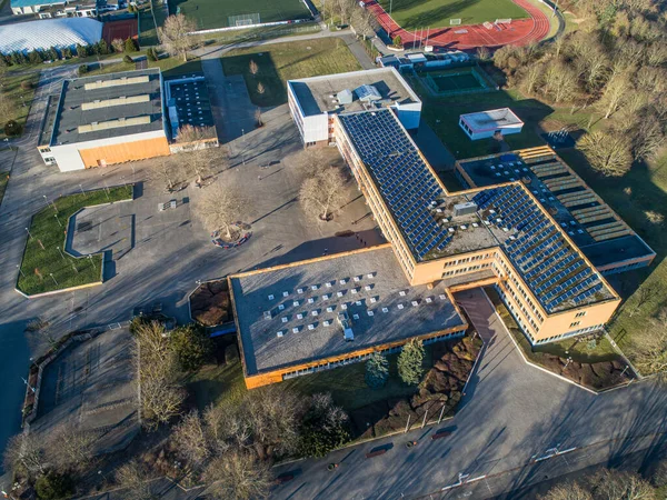 Mittelrhein Gymnasium Muehlheim Kaerlich School vista panorâmica aérea federal perto da cidade de Koblenz, na Alemanha — Fotografia de Stock