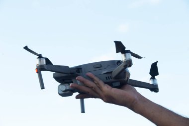 Açık havada İHA uçuşu - karaya iniş