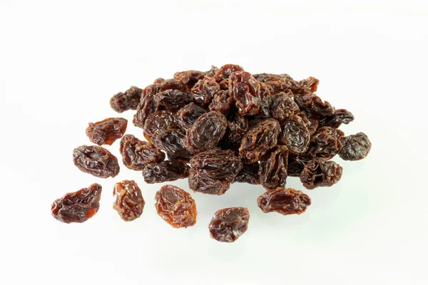 Raisins Secs Sur Fond Blanc — Photo